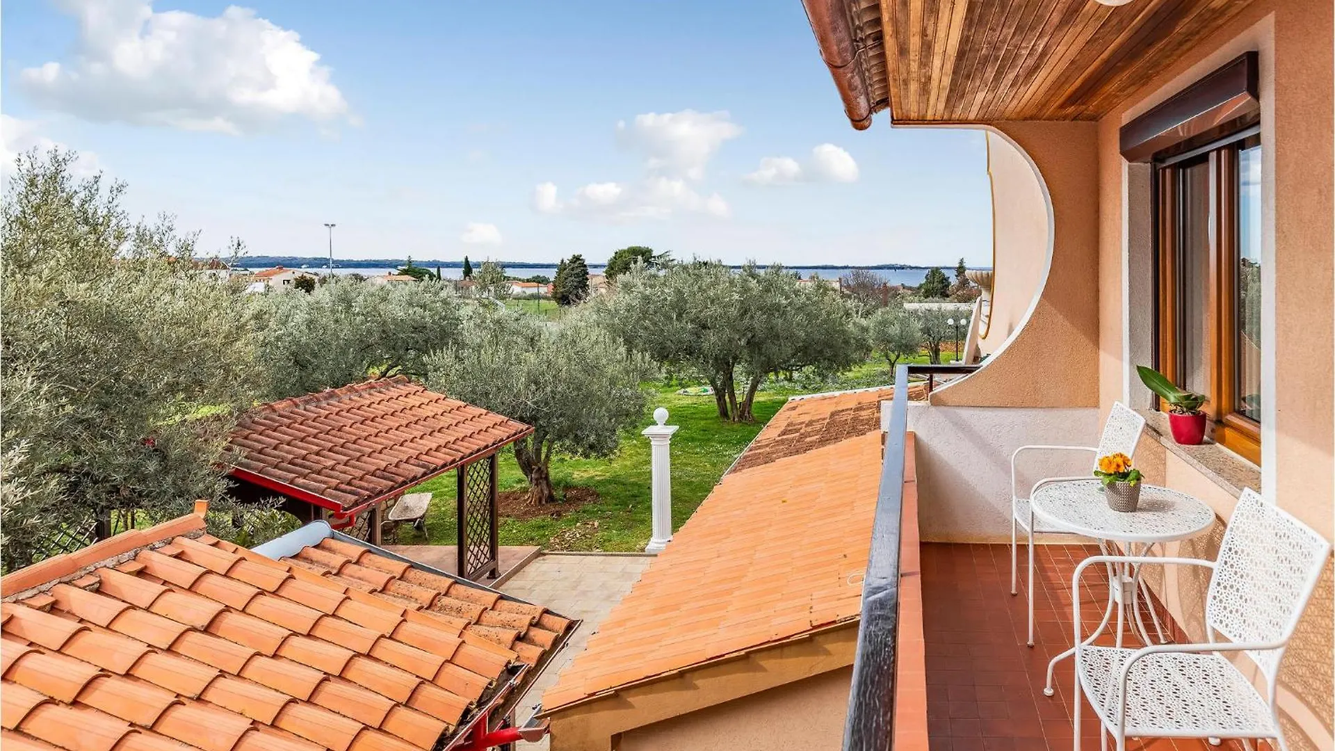 Amazing Apartment In Vodnjan With House Sea View Mednjan Croatia