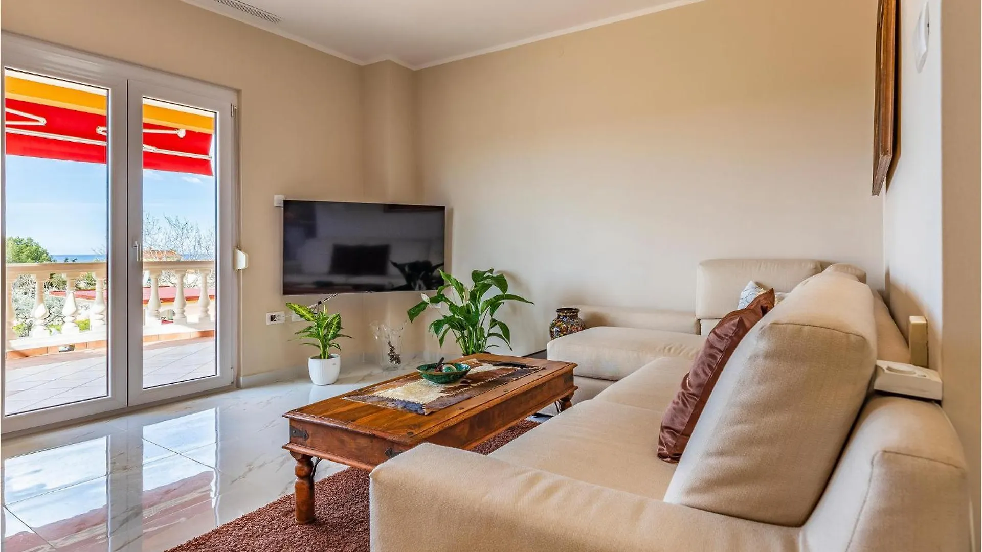 Amazing Apartment In Vodnjan With House Sea View Mednjan